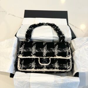Like New Chanel Medium Classic Flap in Tweed
